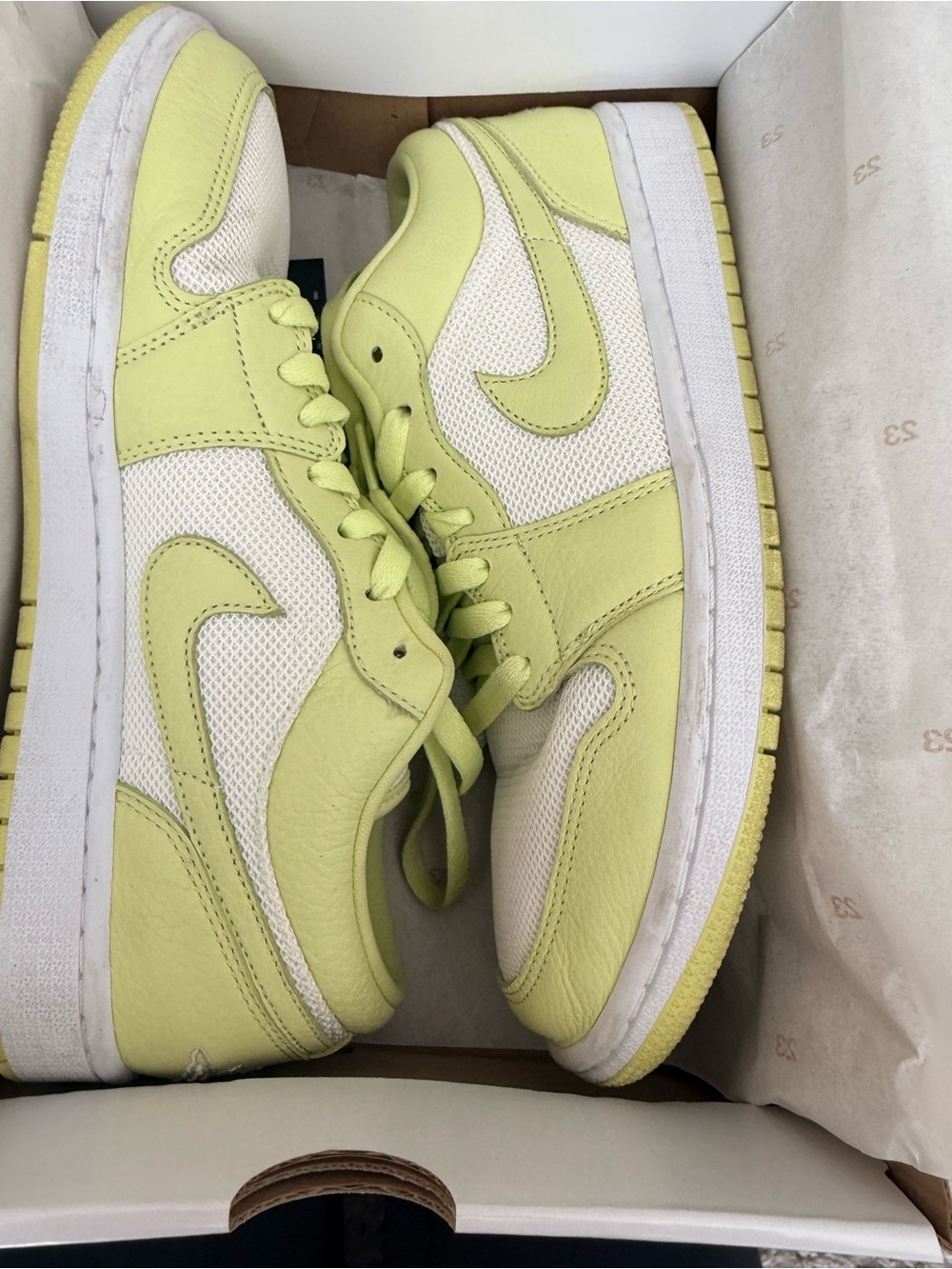 Jordan Low Top Sneakers Lime Green White